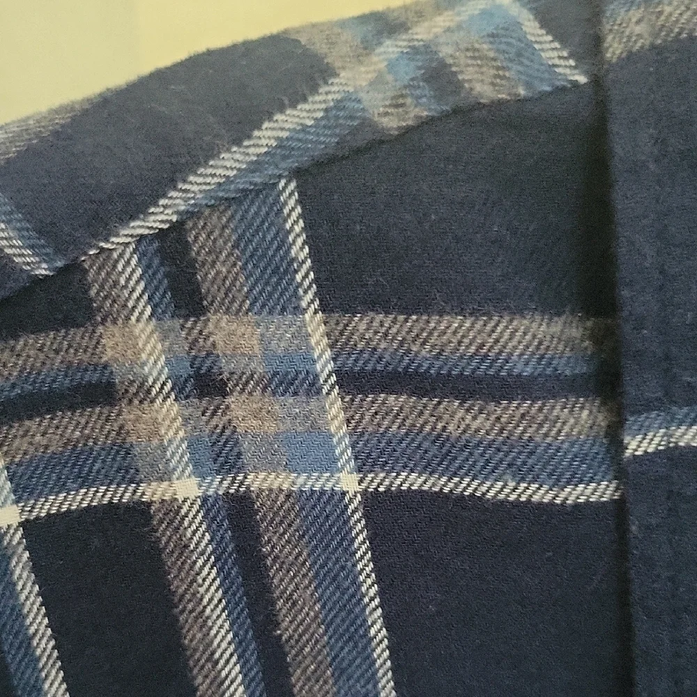 J. Crew NWT Men's Navy Plaid Button Down Shirt...Size LARGE